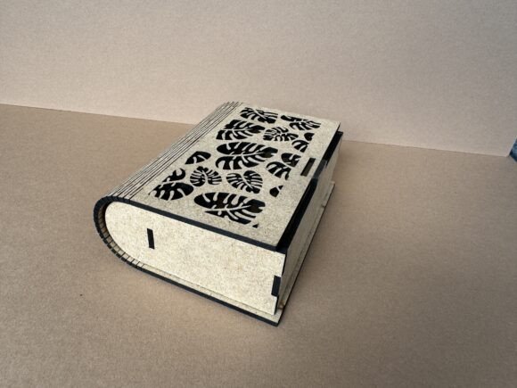Laser cut jewelry box for keepsakes and small accessories